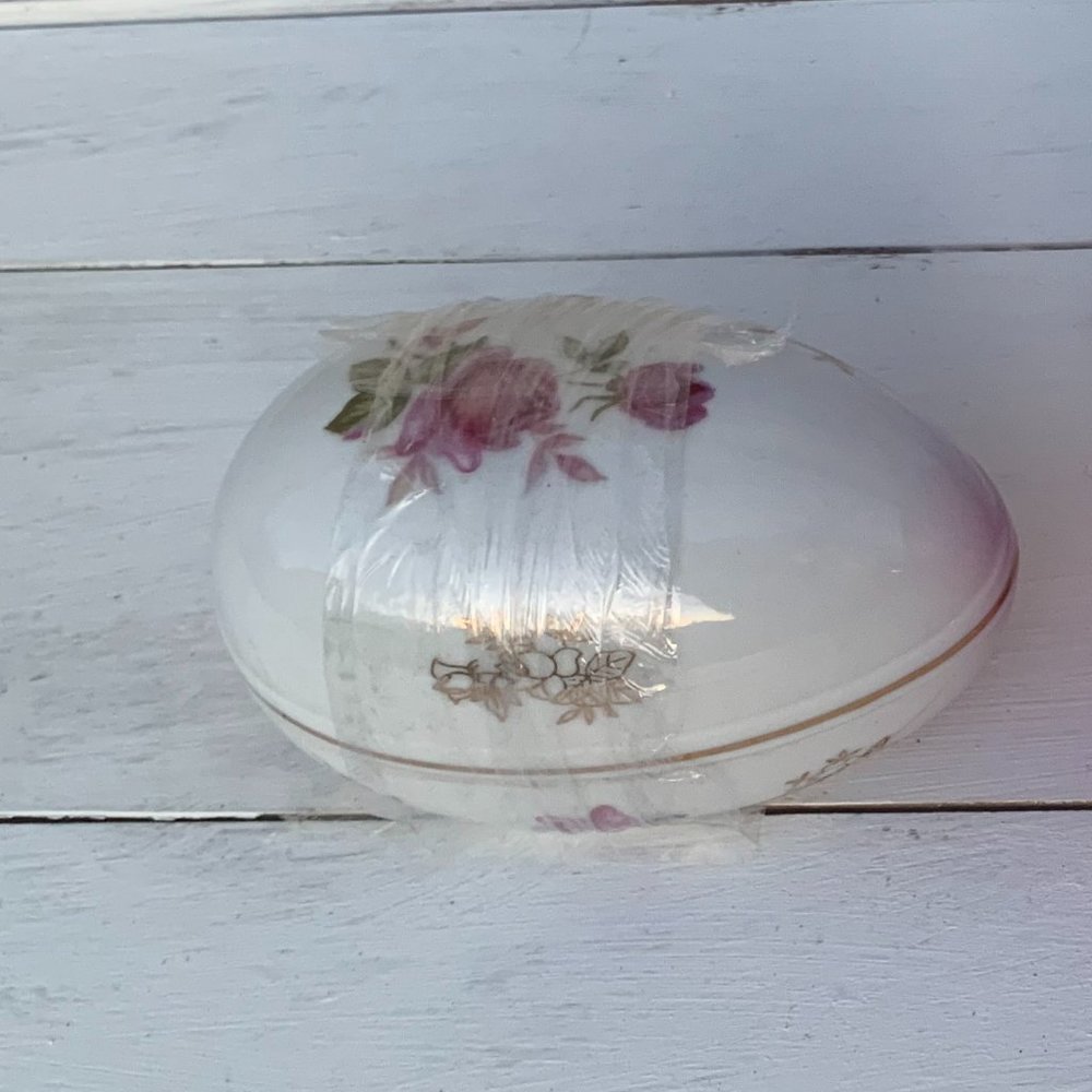 🐣🐰 Lefton Handpainted Egg Trinket Box w Pink Roses, Large Easter